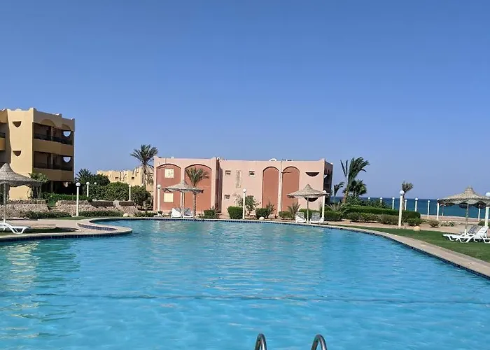 Ground Floor, With Pool & Sea View *
